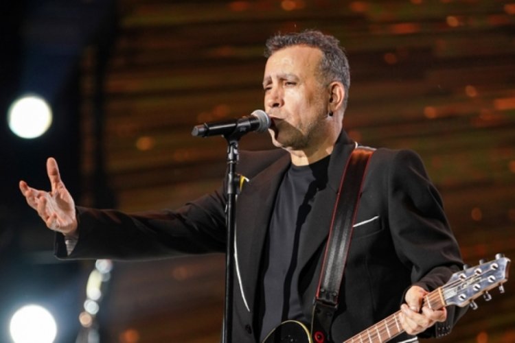 Haluk Levent sanat hayatının 30'uncu yılını kutladı