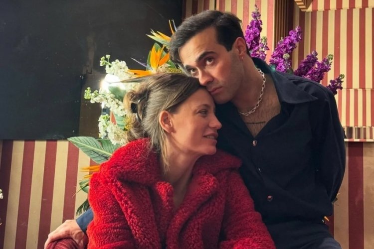 Mert Demir sevgilisi Serenay Sarıkaya'yı paylaştı
