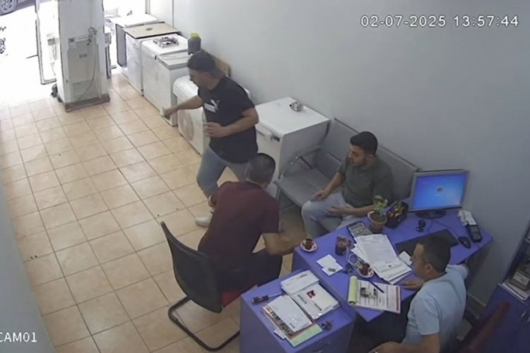 Bursa'daki koyu sohbetlerini deprem kesti!