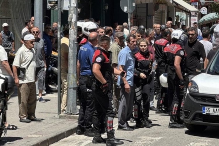 Kadın polise tekme attı: Ortalık birden karıştı!