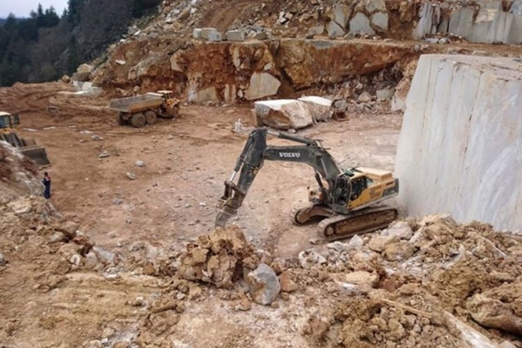 Mermer ocağında bir kişi can verdi!