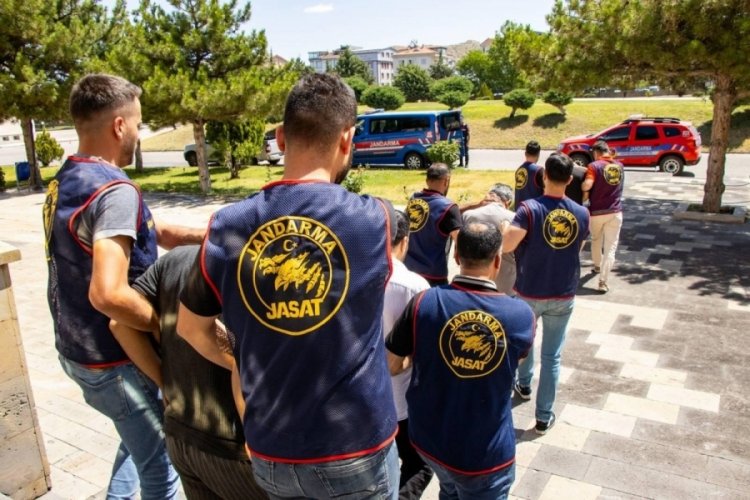 Kan donduran cinayet! Cesedini kilometrelerce uzağa götürmüşler...