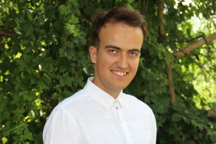 Derya Şen'den Kemal Sunal Projesi