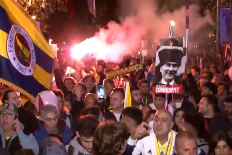 Fenerbahçe ve Trabzonspor'dan 3 Temmuz paylaşımları! 