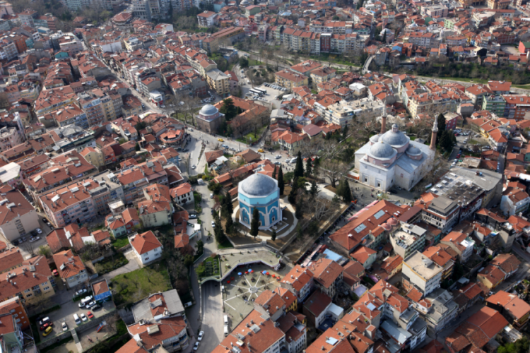 Bursa'da vatandaşlara sorduk: Emekli maaş oranları yeterli mi?