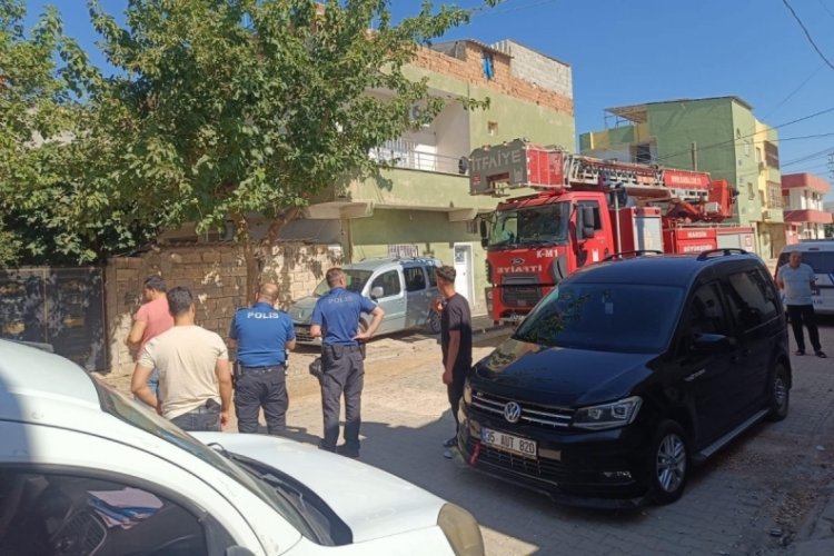 Eşini ve çocuklarını bıçakla rehin alan kişi gözaltına alındı