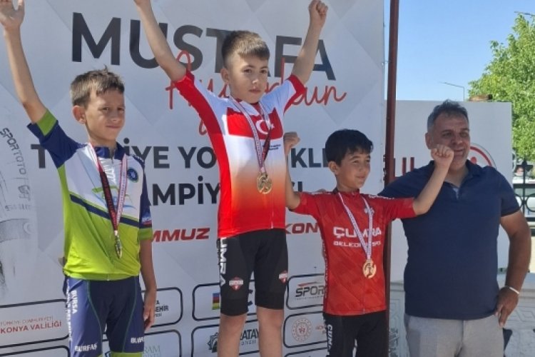 Bursa Büyükşehir Belediyesporlu bisikletçi Hüseyin Geniş'ten Türkiye Şampiyonası'nda 2 madalya