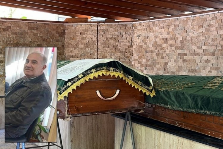 Alacak meselesinde öldürülen baba ile oğlu toprağa verildi