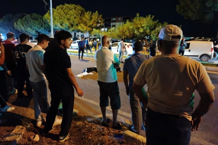 Yolun karşısına geçmeye çalışırken can verdi!