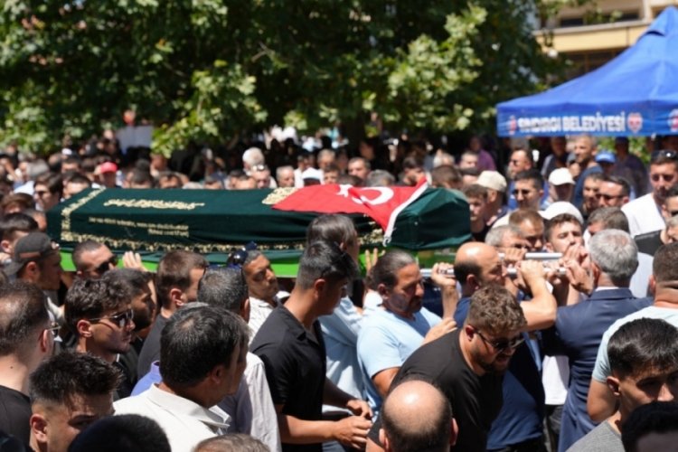 Güreşçi Burak Bozkurt gözyaşları ile uğurlandı