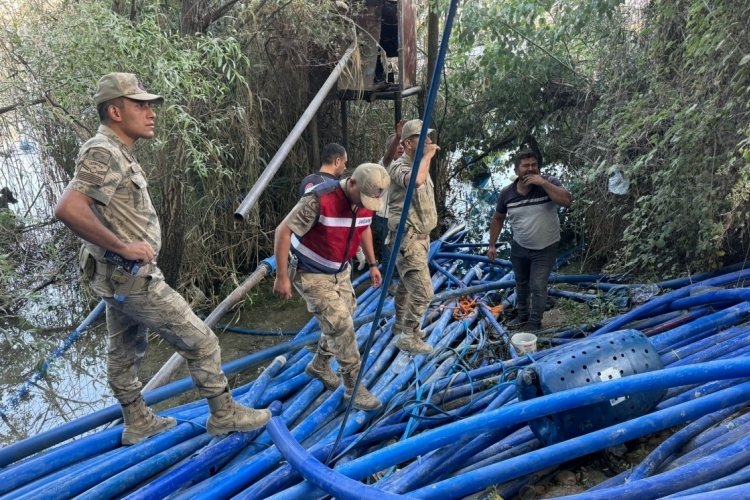 Su dinamosunu tamir için girdiği nehirde elektrik akımına kapıldı