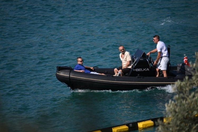 Yılmaz Erdoğan ve Rıza Kocaoğlu Bodrum'da birlikte tatil yaptılar