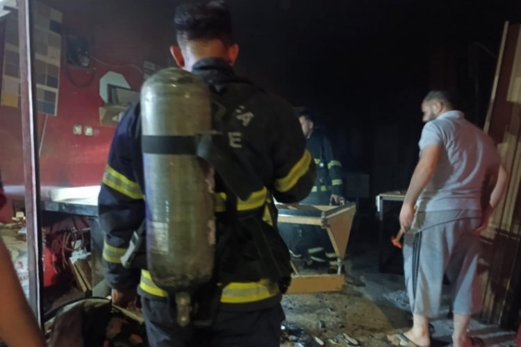 Mobilya dükkanında korkutan yangın