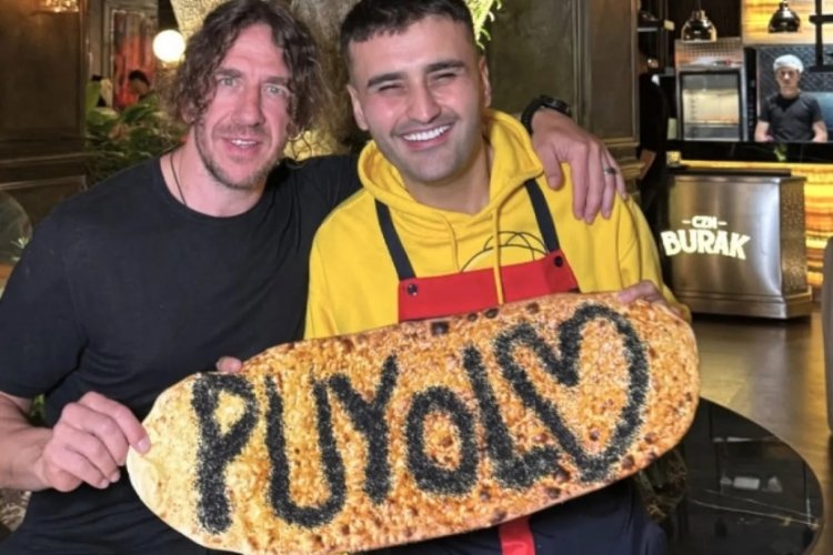 CZN Burak, Carles Puyol ile bir araya geldi