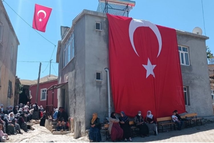 24 yaşında şehit olan Mehmetçiğin ailesine acı haber verildi