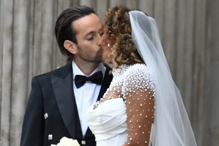 Spice Girls üyesi Mel B evlilik yeminini bozdu