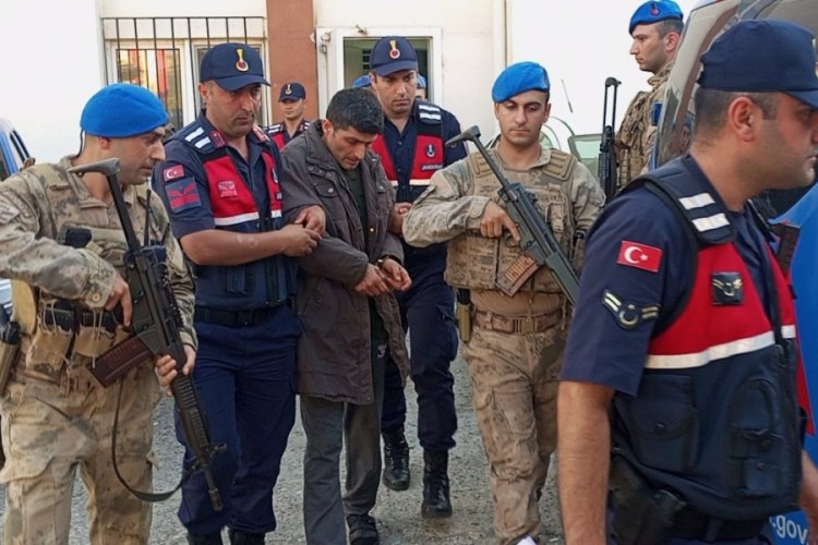 Eşini bıçaklayarak öldüren adam tutuklandı