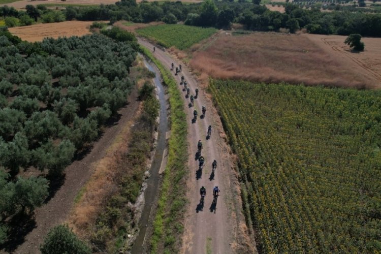 Bursa'da engelsiz pedallar dostluk için döndü