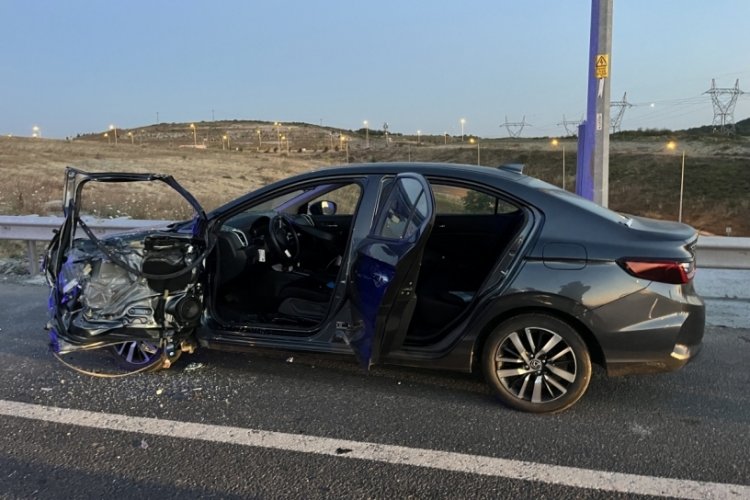 Emniyet şeridinde inen sürücüye minibüs çarptı: 1 ölü