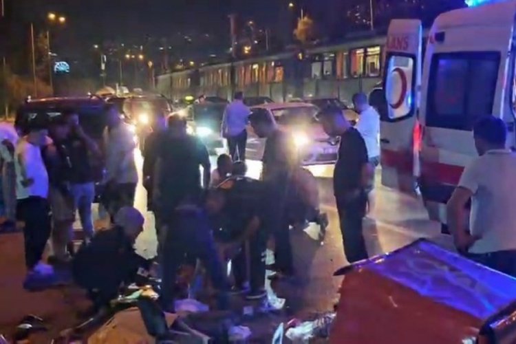 Bursa'nın en işlek yerinde kaza! Yaralılar var