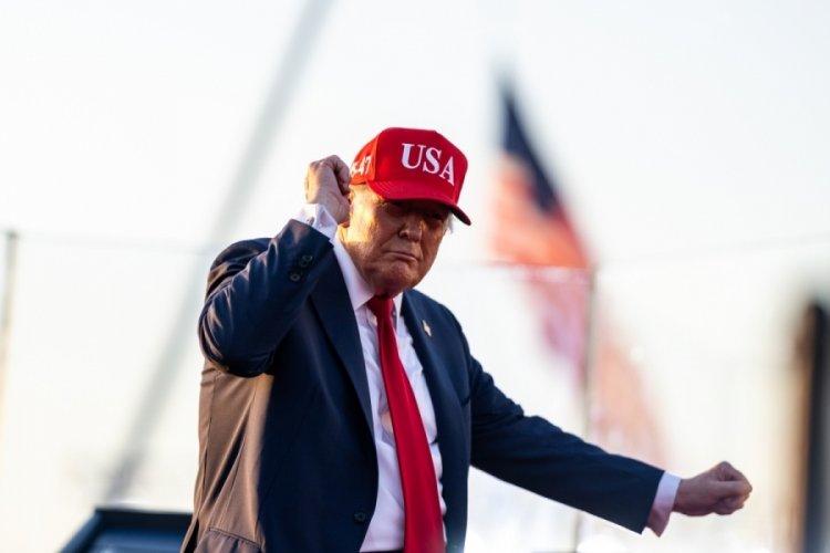 Trump, Güney Kore ve Japonya mallarına yüzde 25 tarife uygulanacağını duyurdu