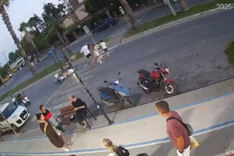 Antalya'da turistlerin ayağını yerden kesen kaza