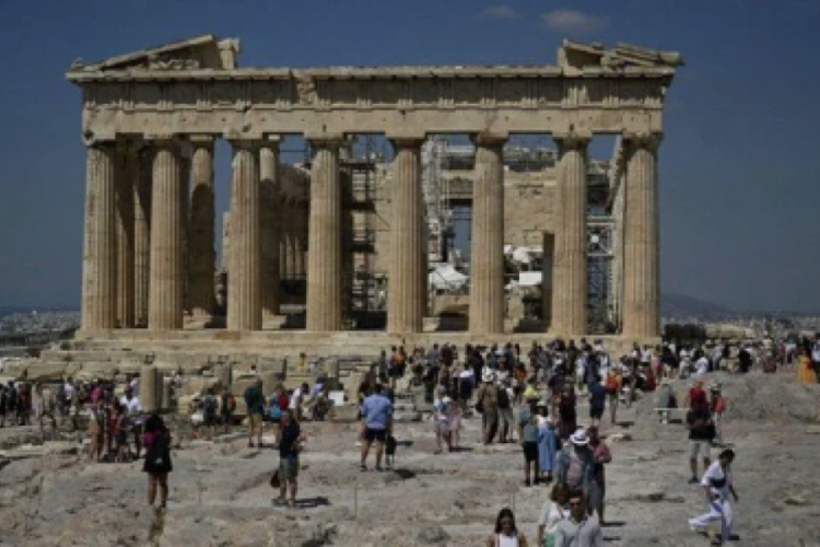 Akropolis'e saat sınırlaması getirildi