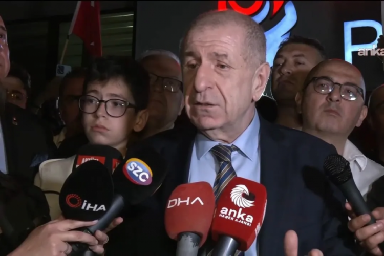 Ümit Özdağ "MİT" davasında beraat etti