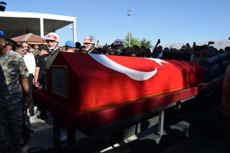 Şehit Piyade Teğmen Furkan Sert, son yolculuğuna uğurlandı