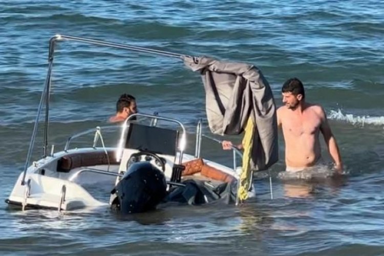 Tekne alabora oldu! Denize düştüler