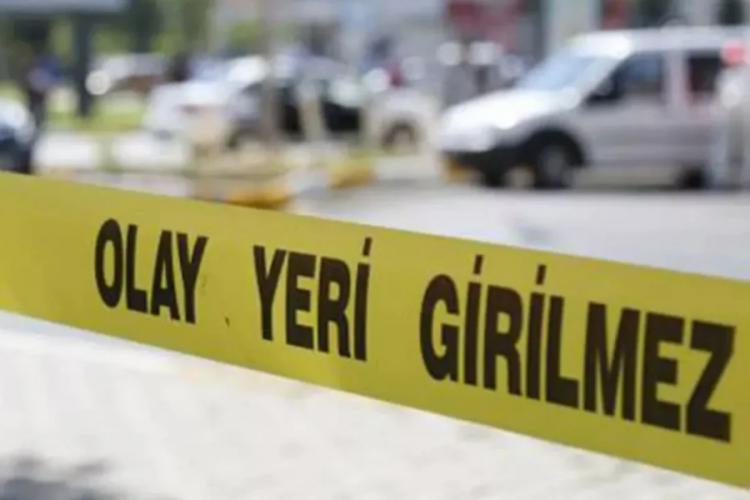 Tartıştığı eşini bıçaklayarak öldürdü
