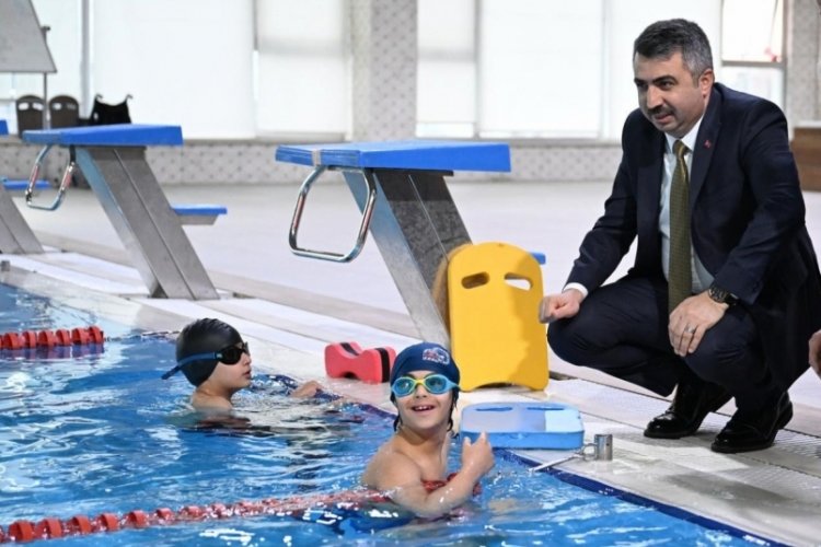 Bursa Yıldırım'da yüzme bilmeyen çocuk kalmayacak