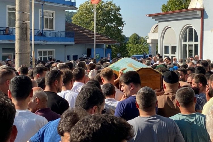 Tüfekle vurulmuştu, 4 günlük yaşam mücadelesini kaybetti: Son yolculuğuna uğurlandı