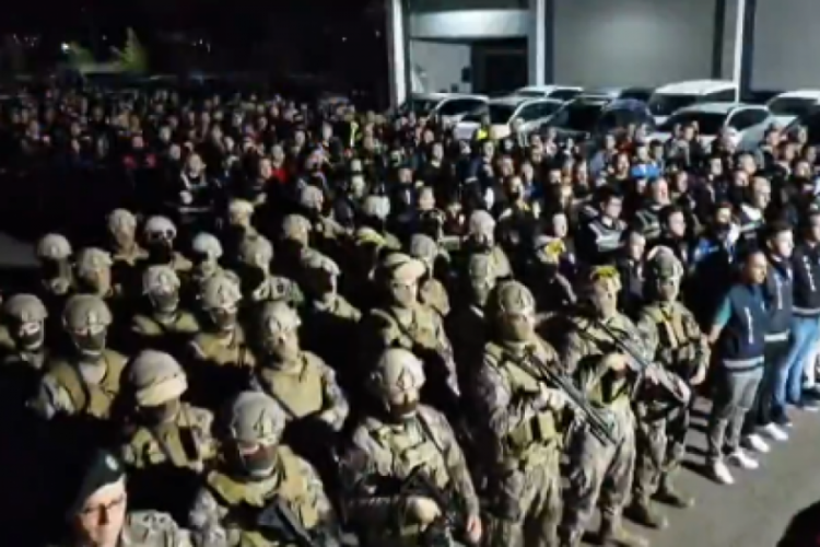 Bursa'da sabah saatlerinde büyük operasyon! Nefes bile aldırmadılar