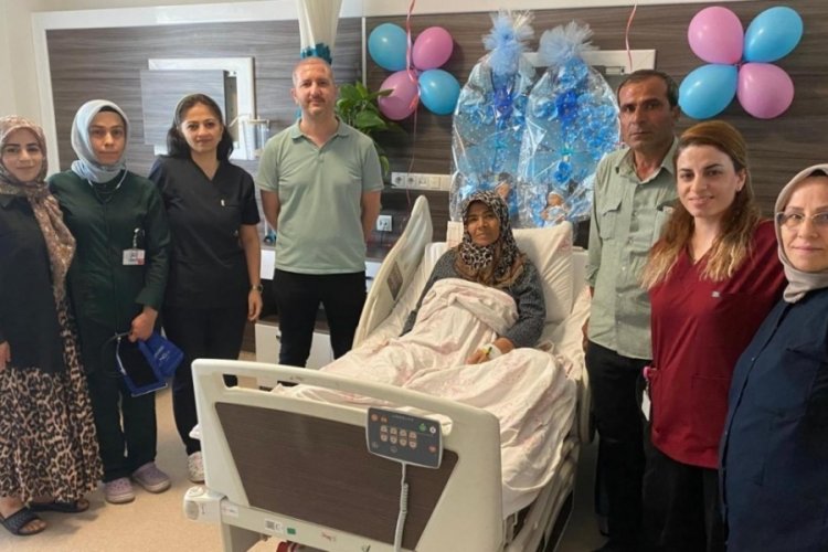 53 yaşında ikiz bebek annesi oldu