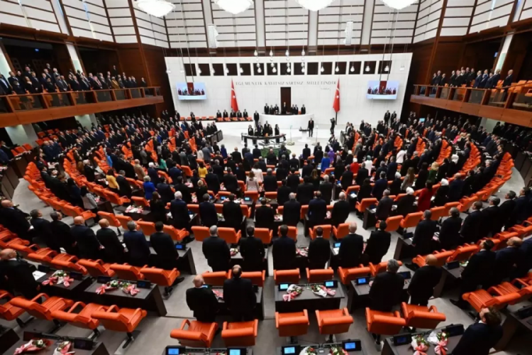 Meclis'i hastanelik etmişti: Salgın Türkiye'ye yayıldı
