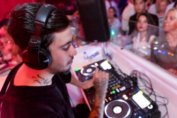 DJ Mahmut Orhan'ın acı kaybı: Can dostunu kaybetti