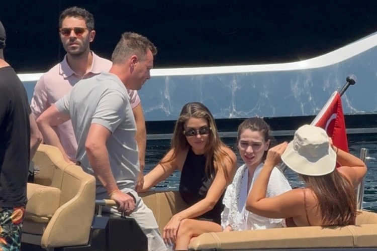 Hande Erçel ile Hakan Sabancı'nın Yunan Adaları tatili