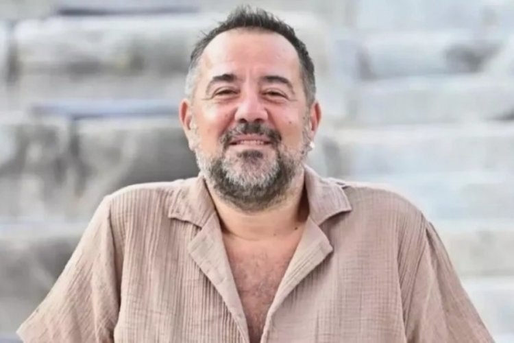 Ata Demirer'in tatil keyfi: 'Sevgiliyi köpük köpük gezdirmeli'