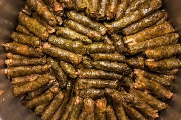 Zeytinyağlıdan Etliye: Farklı Yaprak Sarma Çeşitleri