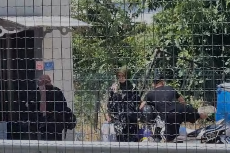 Bursa metrosunda akılalmaz anlar! Bunu da gördük...