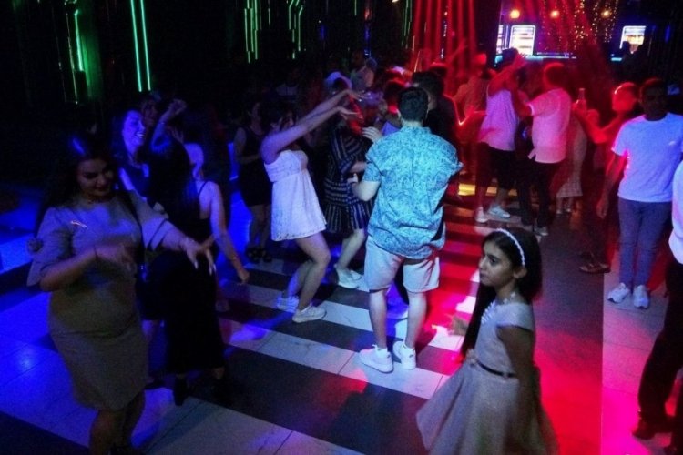 Van'da savaş nedeniyle İranlı akını: Gönüllerince eğleniyorlar