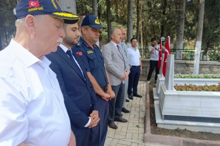 Bursa'da 15 Temmuz Anma etkinlikleri kapsamında şehitlik ziyaretleri yapıldı