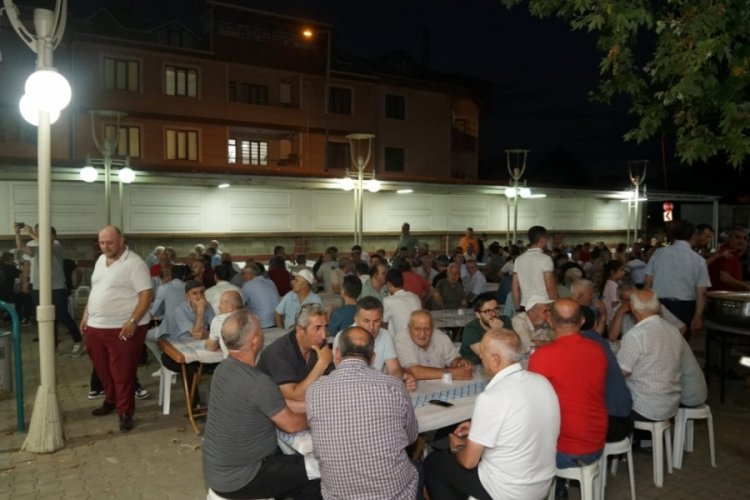 İnegöl'de Rumelilerden aşure etkinliği