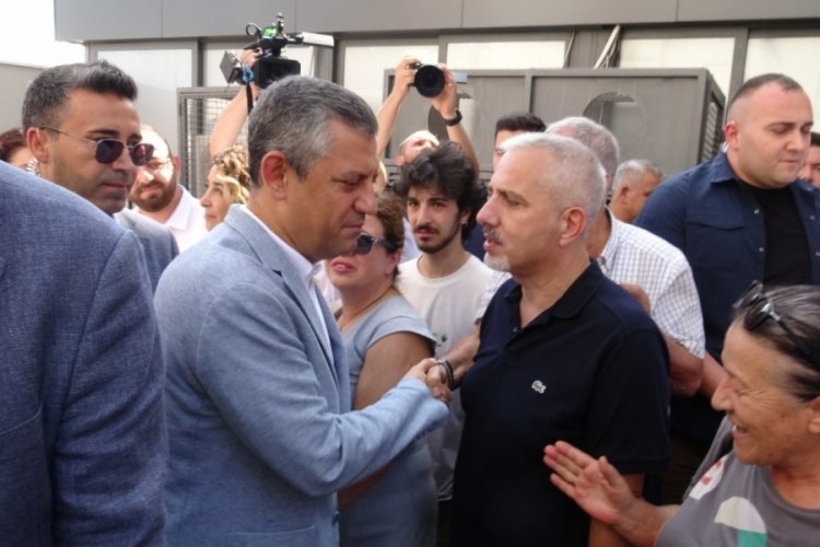 CHP Genel Başkanı Özel'den Antalya'da tutuklu bulunan Böcek'e ziyaret