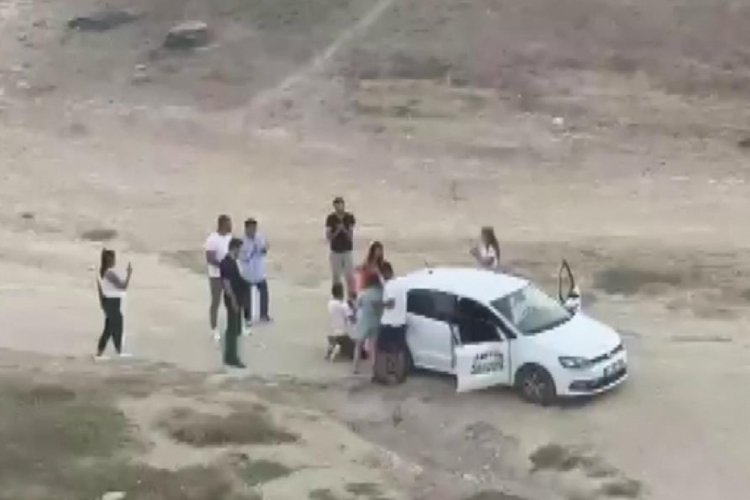 Yaptığı evlilik teklifi şehri ayağa kaldırdı! En mutlu günleri karakolda bitti