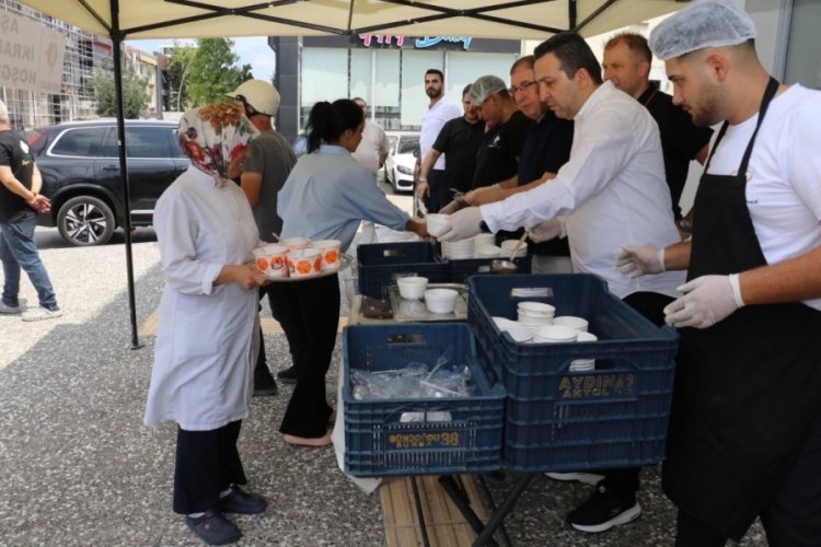 BEKSİAD aşure bereketini paylaştı!