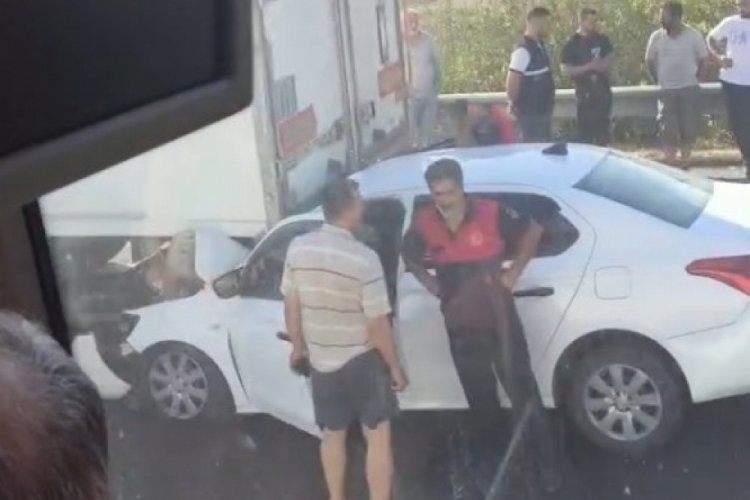 Tıra feci şekilde çarptı! 1 kişi öldü...