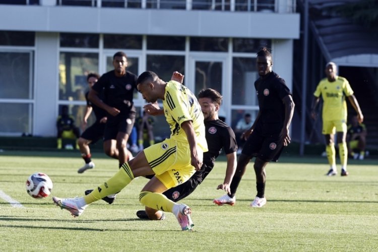 Fenerbahçe ile Karagümrük berabere kaldı!