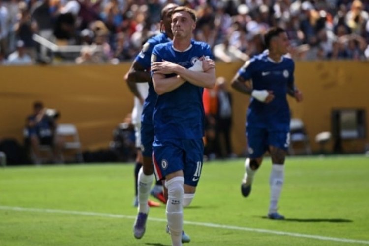 Chelsea, Paris'i bozguna uğrattı!